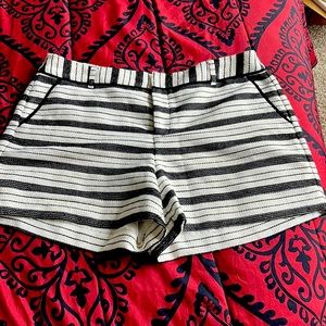 Cute stripped shorts
